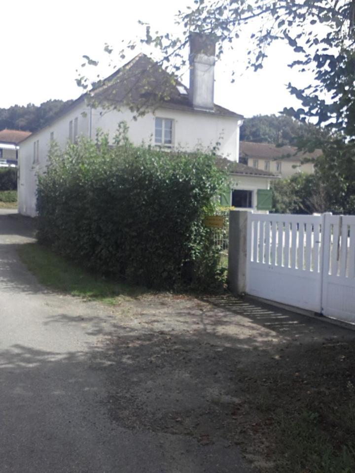 Bed and Breakfast De Couleurs Et D'Eau Fraiche Navarrenx Exterior foto